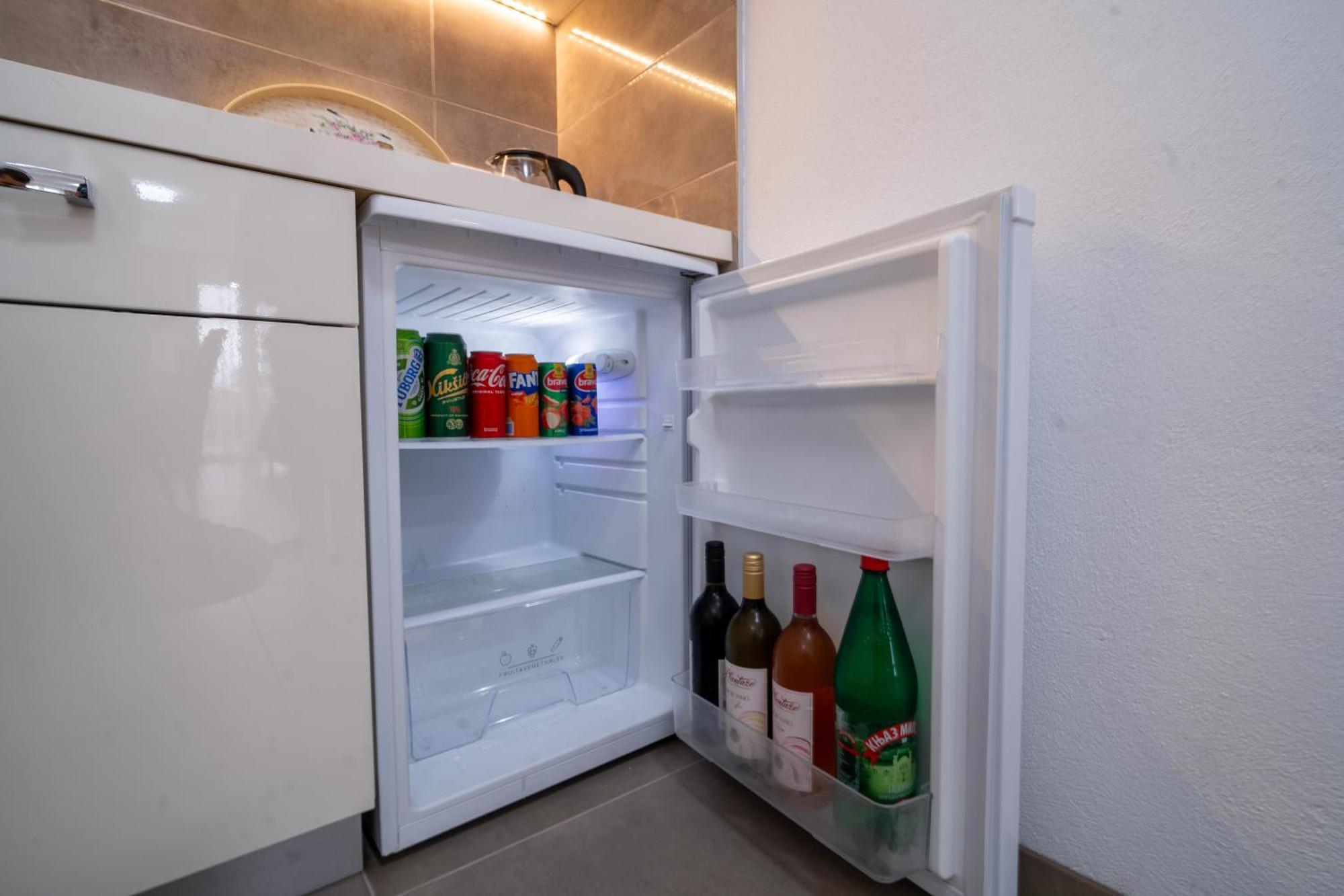 Dane Apartment Airport Podgorica Mitrovica Kültér fotó